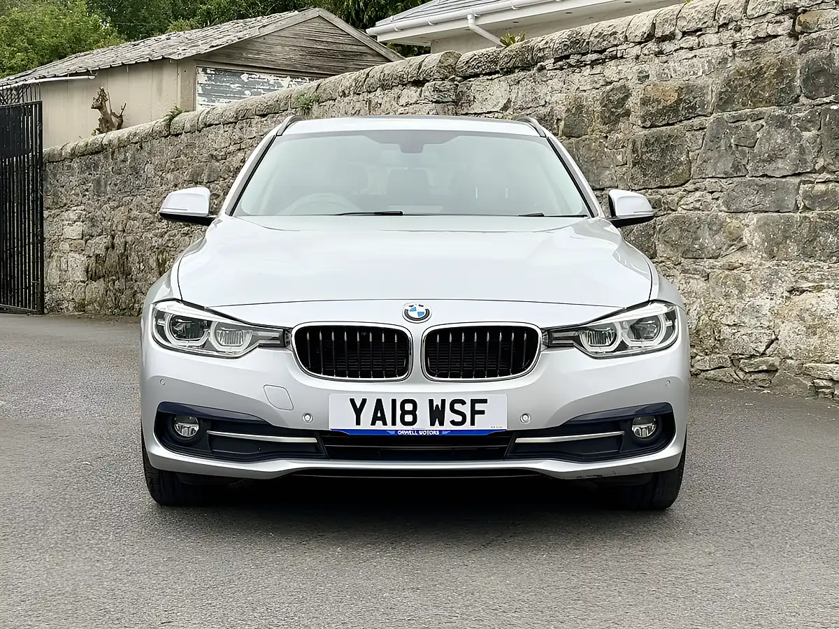 Used 2018 BMW 3 Series Sport Touring Silver - Interior and Exterior details 2