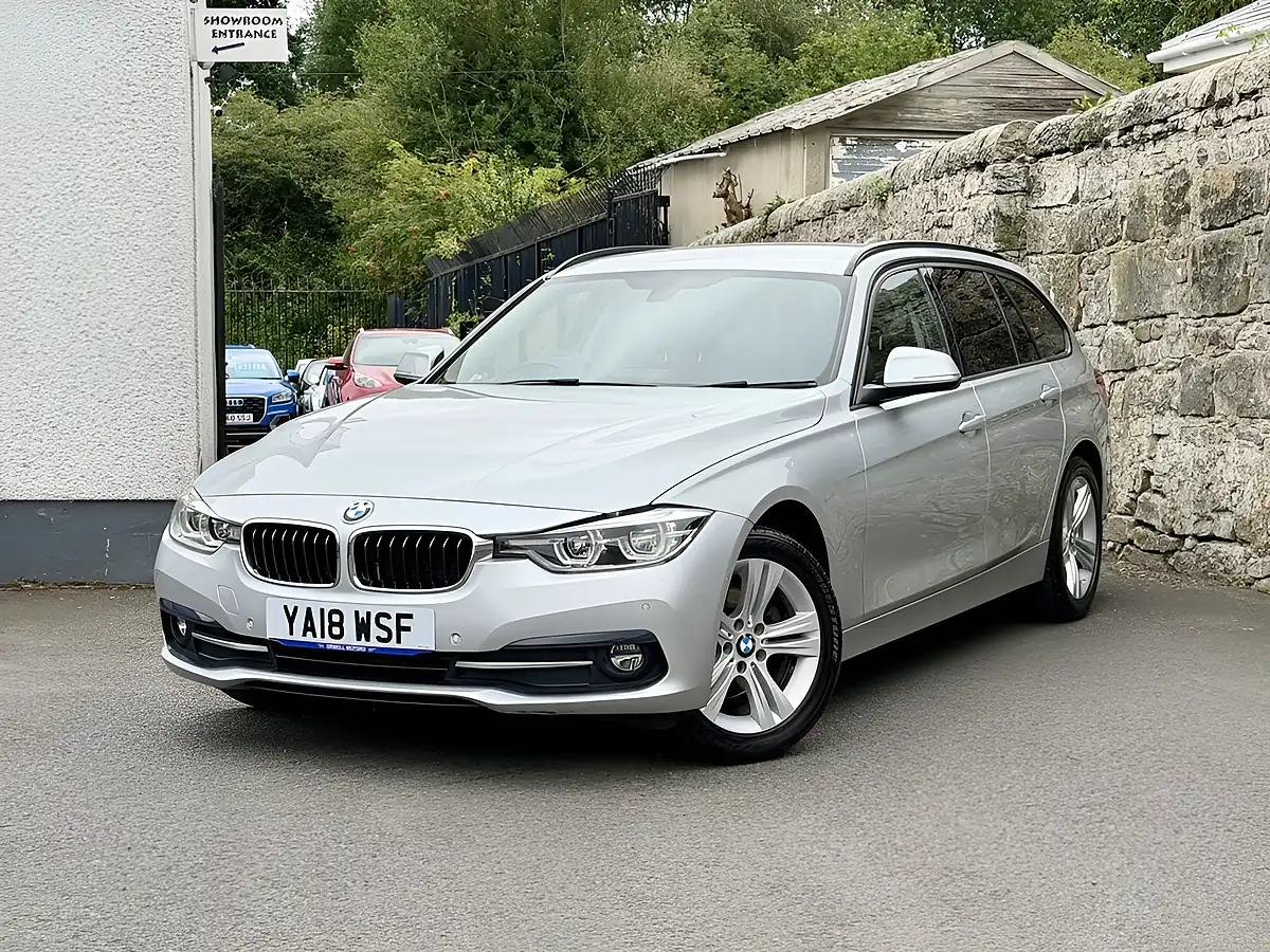 Used 2018 BMW 3 Series Sport Touring Silver - Interior and Exterior details 4