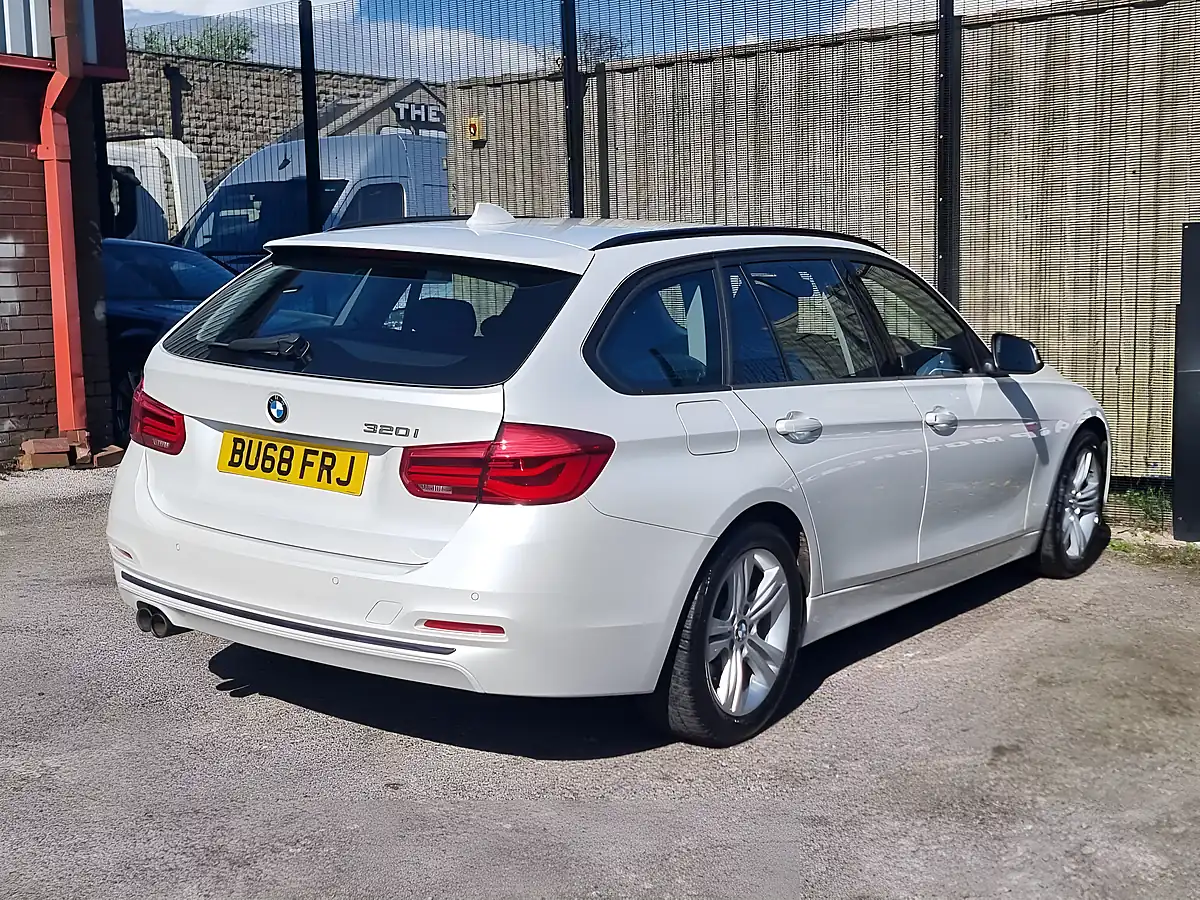Used 2018 BMW 3 Series Sport Touring White - Interior and Exterior details 8