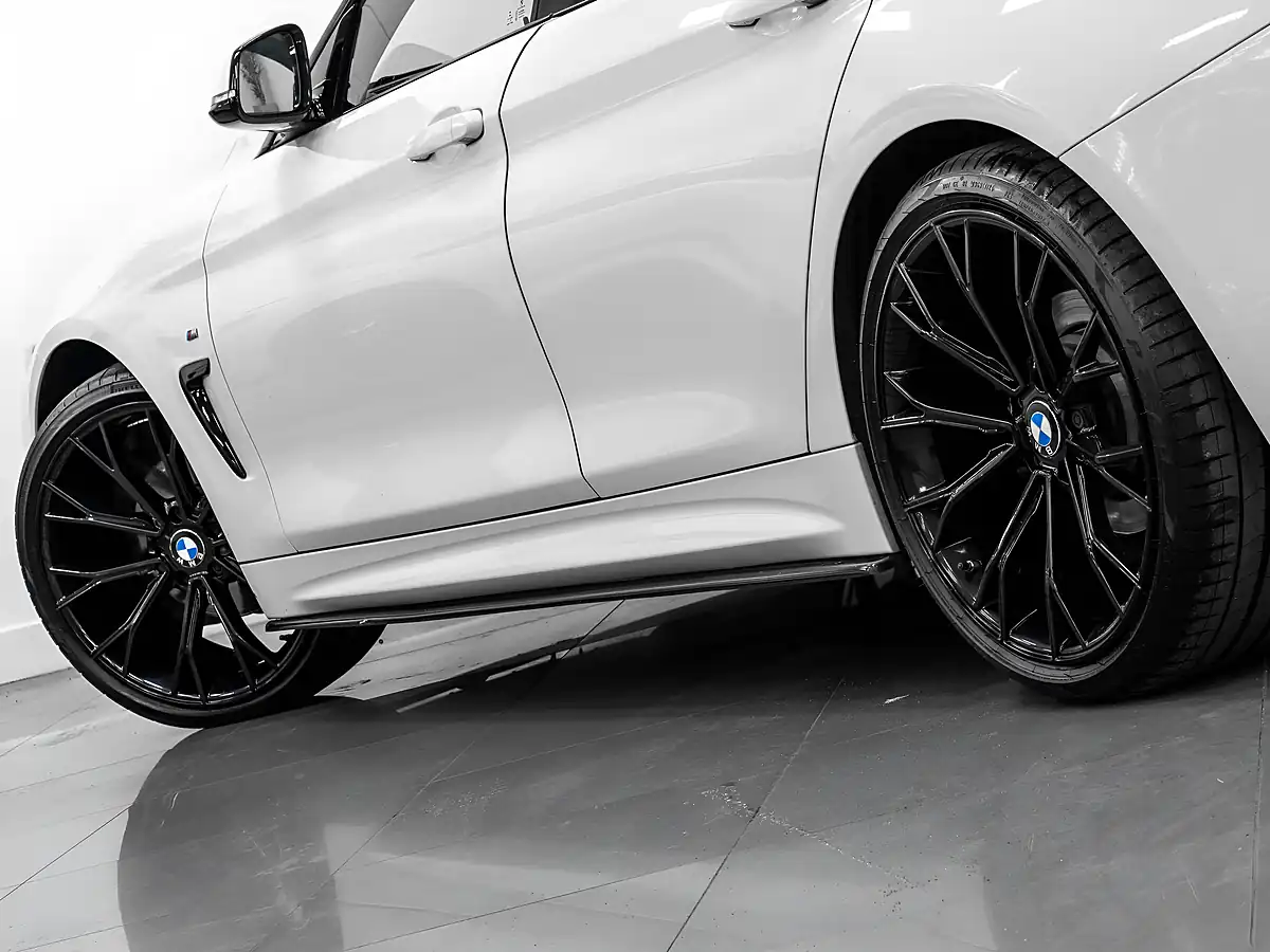 Used 2018 BMW 4 Series Gran Coupe M Sport Alpine White - Interior and Exterior details 12