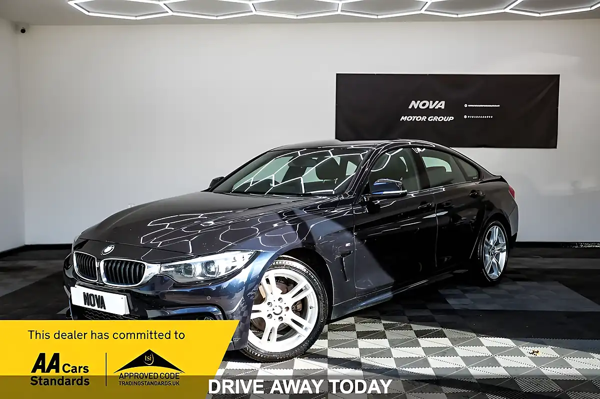 Used 2018 BMW 4 Series Gran Coupe M Sport Black/Blue - Front View