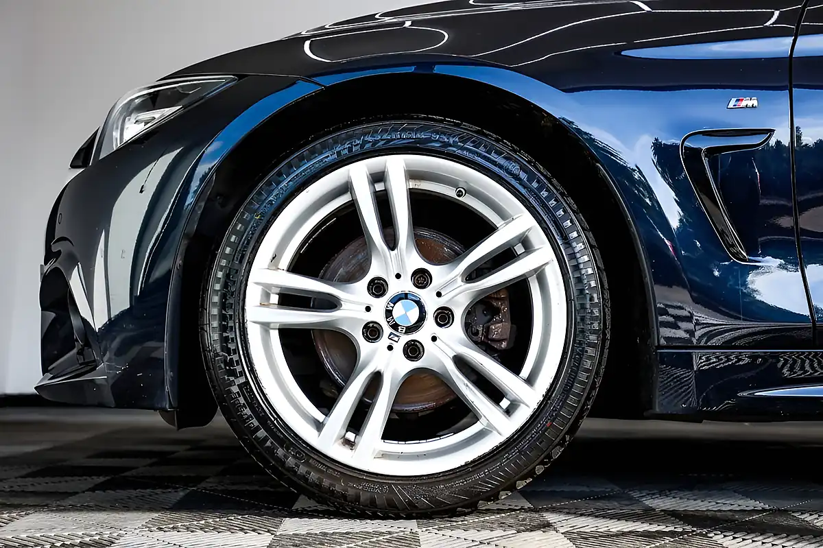 Used 2018 BMW 4 Series Gran Coupe M Sport Black/Blue - Interior and Exterior details 11