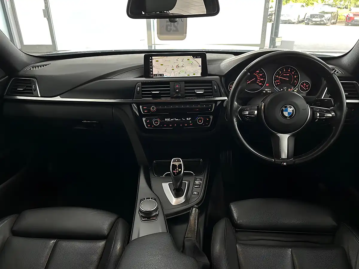 Used 2018 BMW 4 Series Gran Coupe M Sport Black - Interior and Exterior details 12