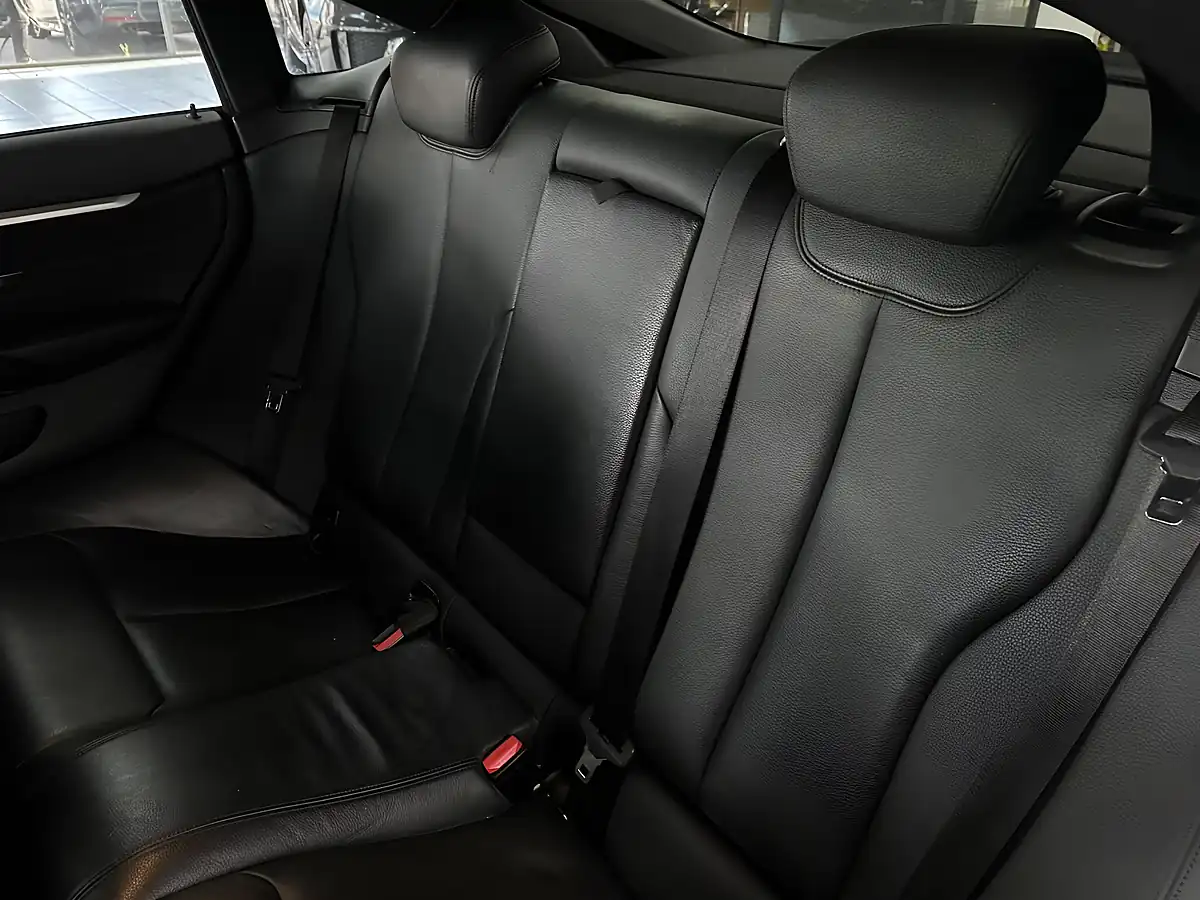 Used 2018 BMW 4 Series Gran Coupe M Sport Black - Interior and Exterior details 19