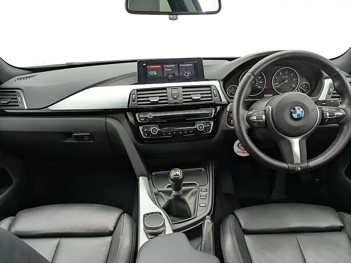 Used 2018 BMW 4 Series Gran Coupe M Sport White - Interior and Exterior details 17