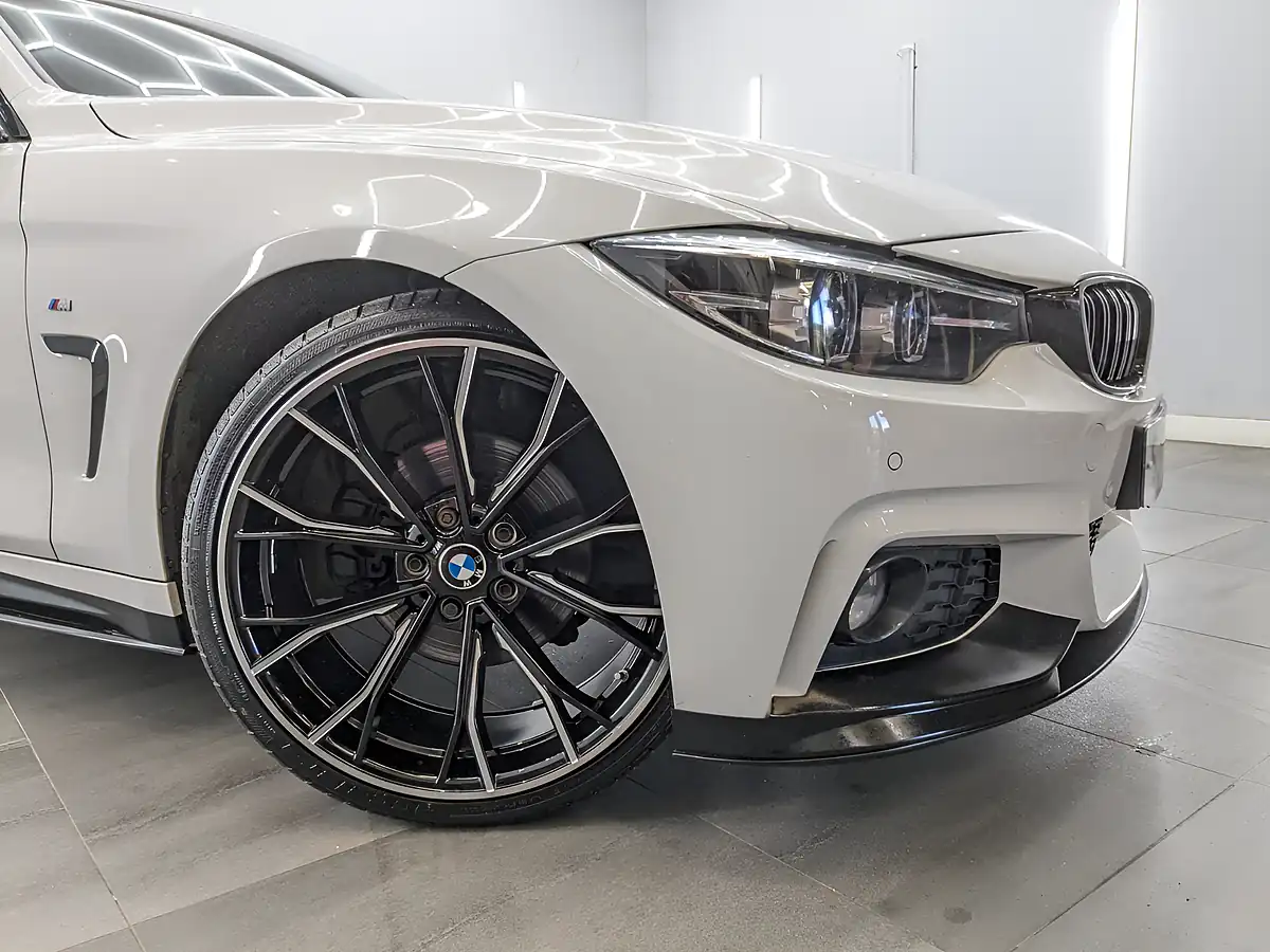 Used 2018 BMW 4 Series Gran Coupe M Sport White - Interior and Exterior details 2