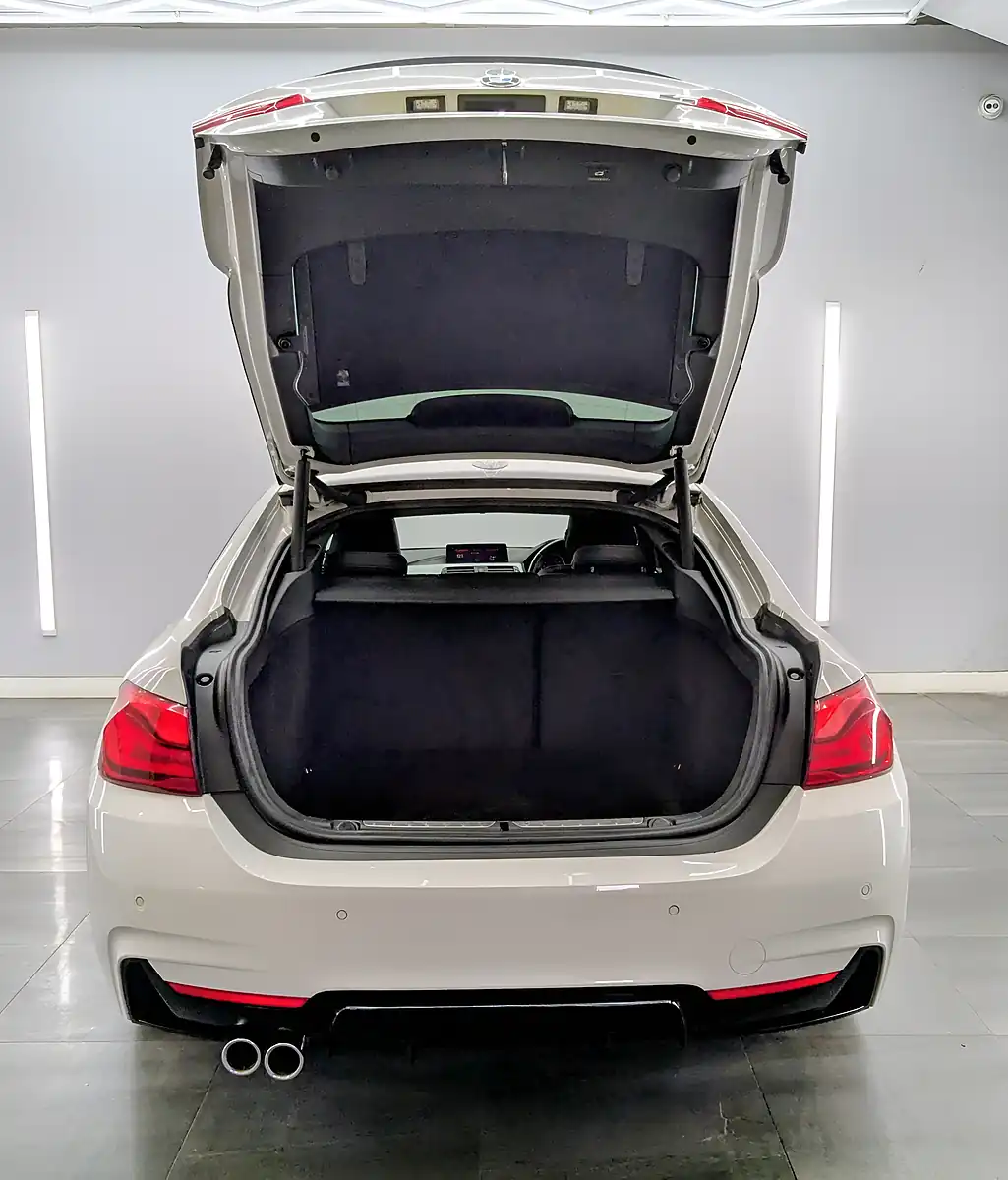 Used 2018 BMW 4 Series Gran Coupe M Sport White - Interior and Exterior details 9