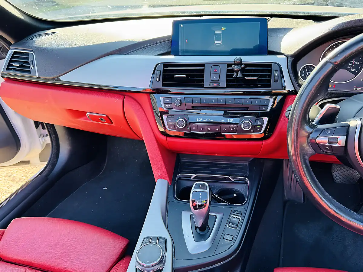 Used 2018 BMW 4 Series M Sport Alpine White - Interior and Exterior details 11