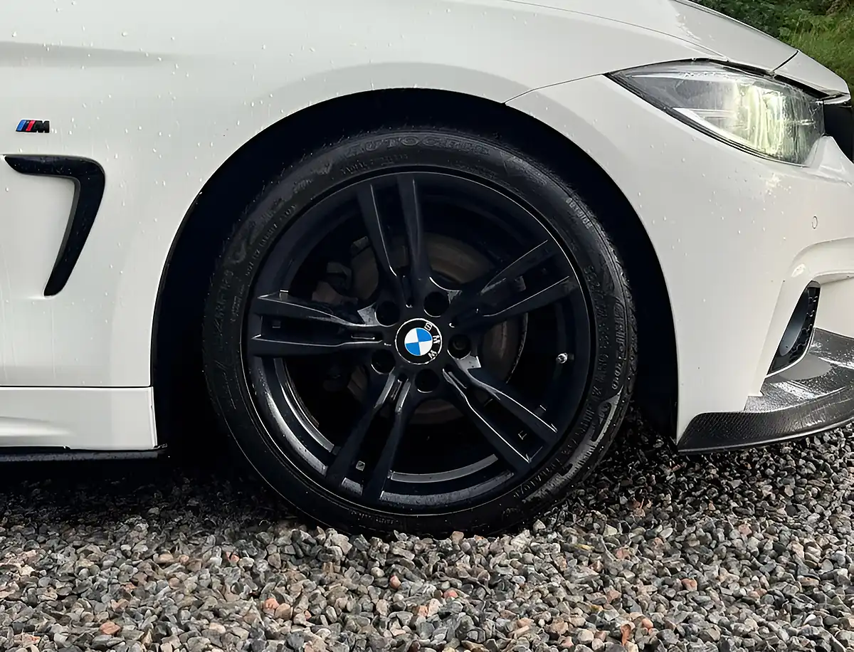 Used 2018 BMW 4 Series M Sport Alpine White - Interior and Exterior details 10