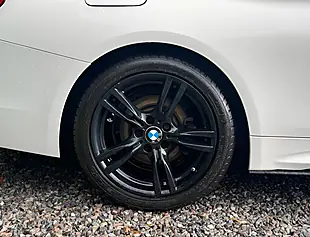 Used 2018 BMW 4 Series M Sport Alpine White - Interior and Exterior details 9