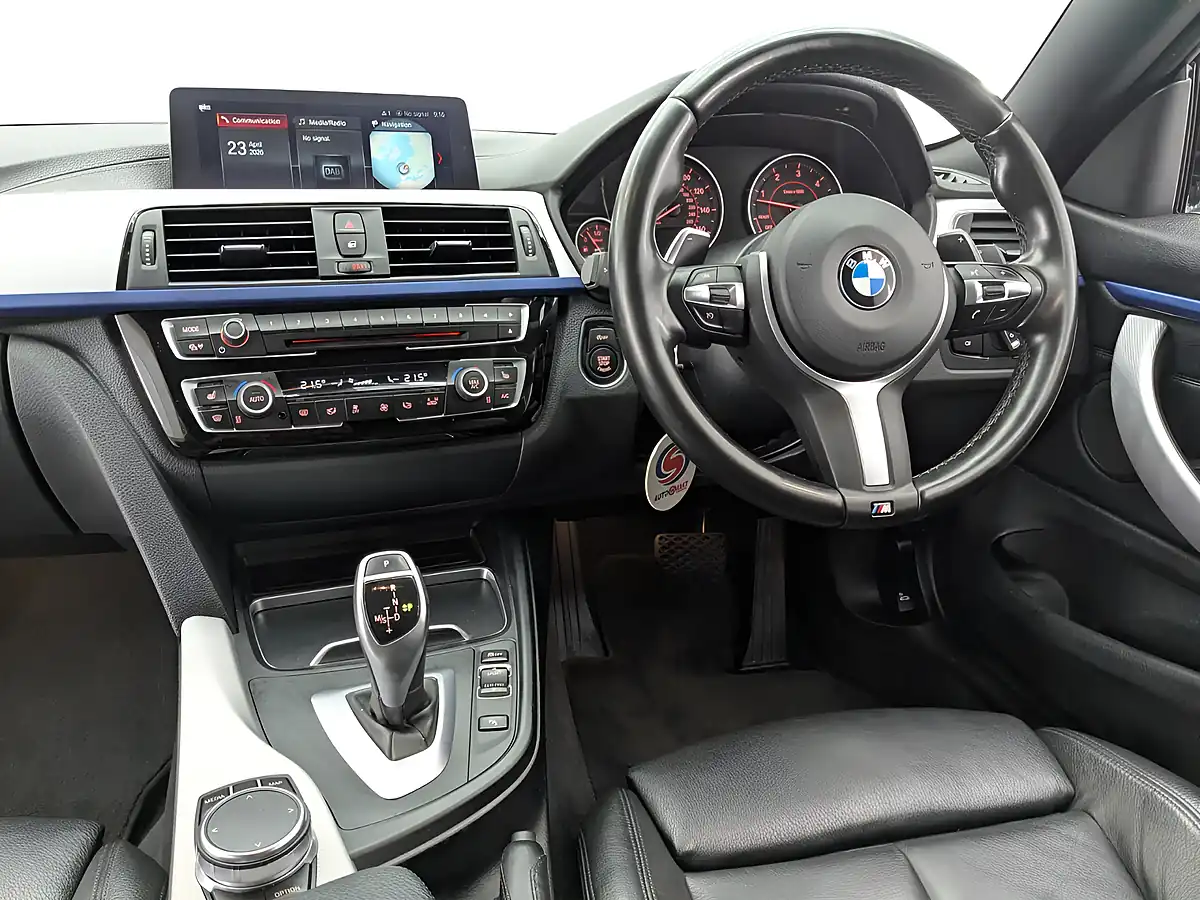 Used 2018 BMW 4 Series M Sport Alpine White - Interior and Exterior details 17