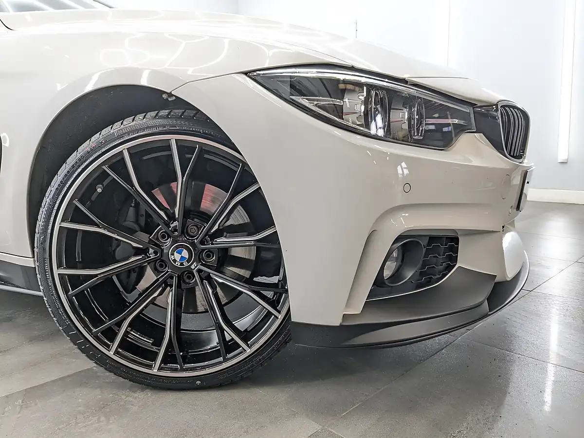 Used 2018 BMW 4 Series M Sport Alpine White - Interior and Exterior details 2