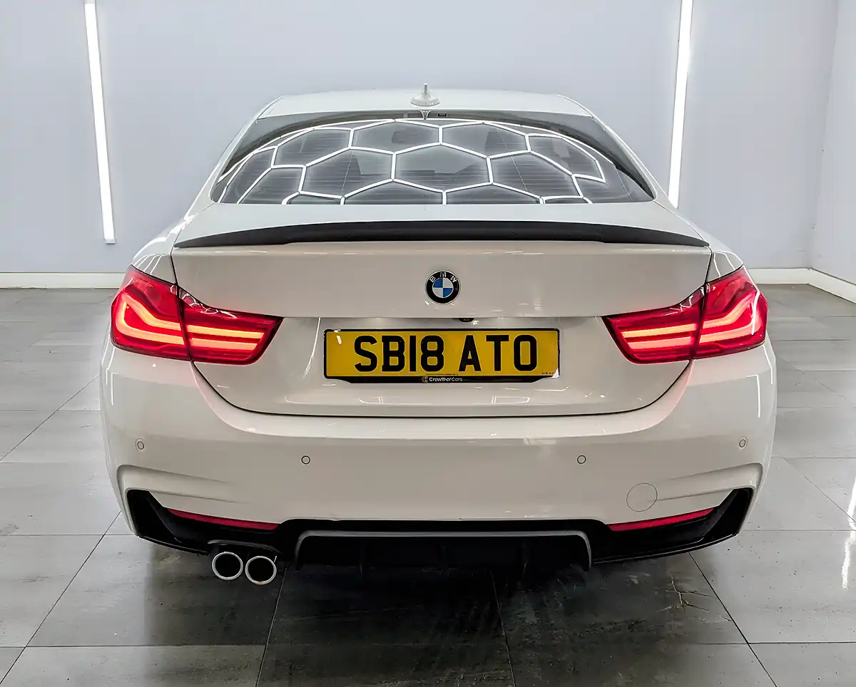 Used 2018 BMW 4 Series M Sport Alpine White - Interior and Exterior details 7