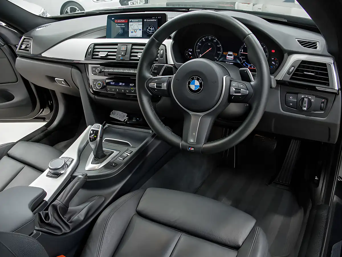 Used 2018 BMW 4 Series M Sport Black - Interior and Exterior details 10