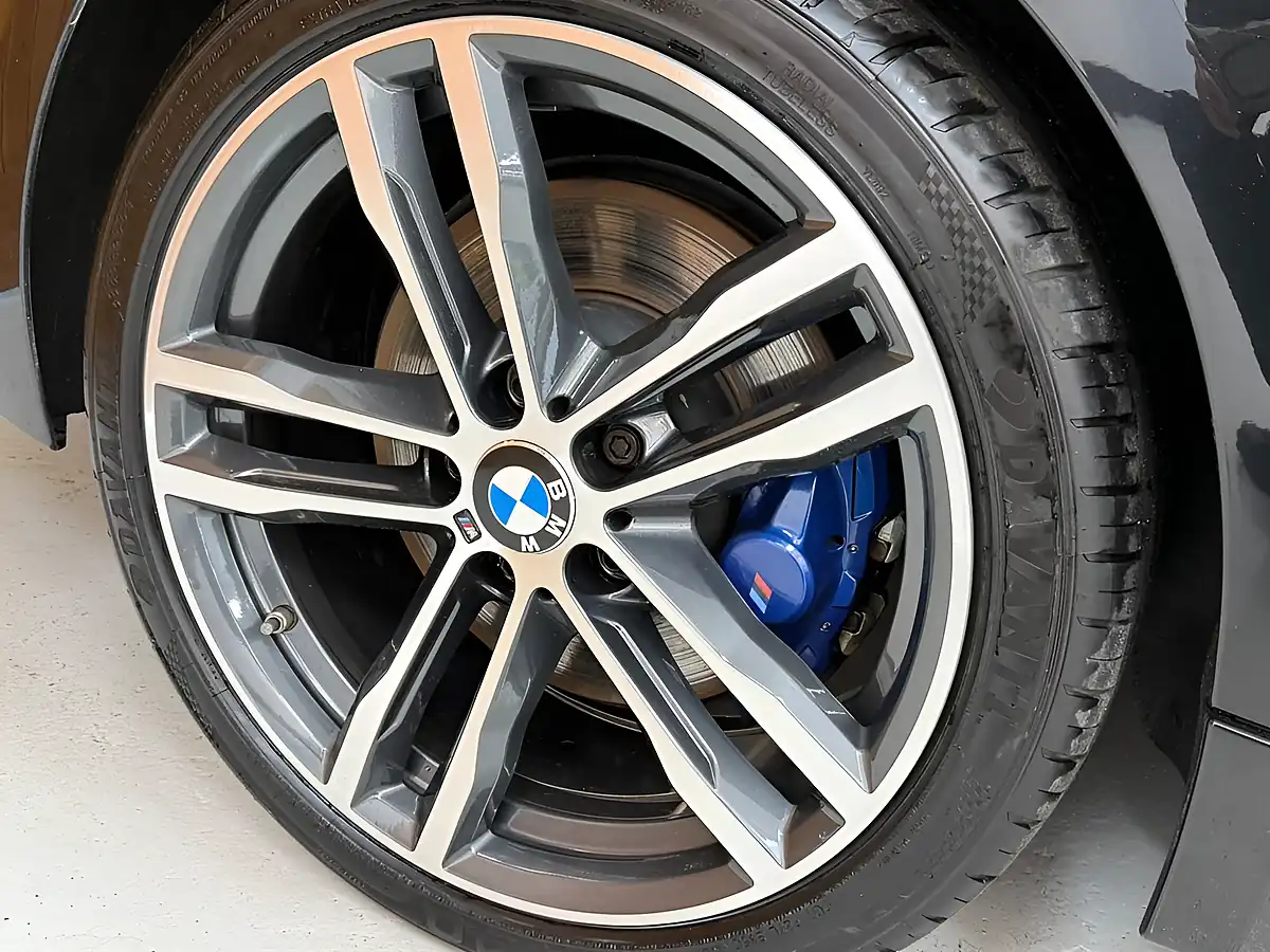 Used 2018 BMW 4 Series M Sport Black - Interior and Exterior details 4