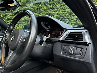 Used 2018 BMW 4 Series M Sport Black Sapphire - Interior and Exterior details 14