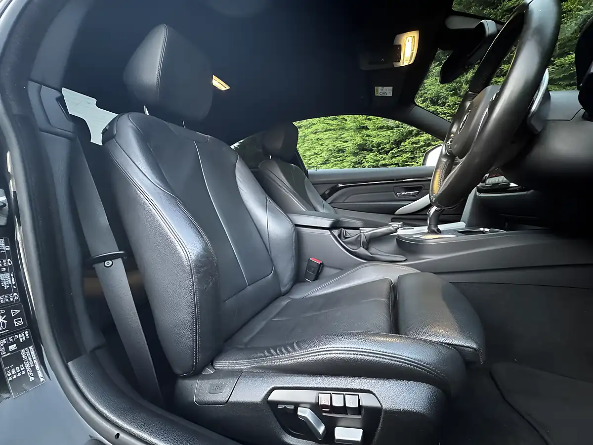 Used 2018 BMW 4 Series M Sport Black Sapphire - Interior and Exterior details 16