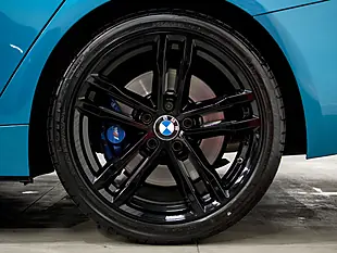 Used 2018 BMW 4 Series M Sport Blue - Interior and Exterior details 10