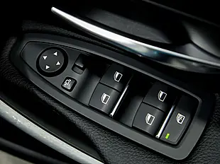 Used 2018 BMW 4 Series M Sport Blue - Interior and Exterior details 15