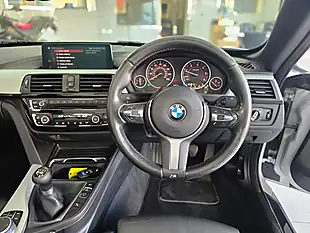 Used 2018 BMW 4 Series M Sport Glacier Silver - Interior and Exterior details 7