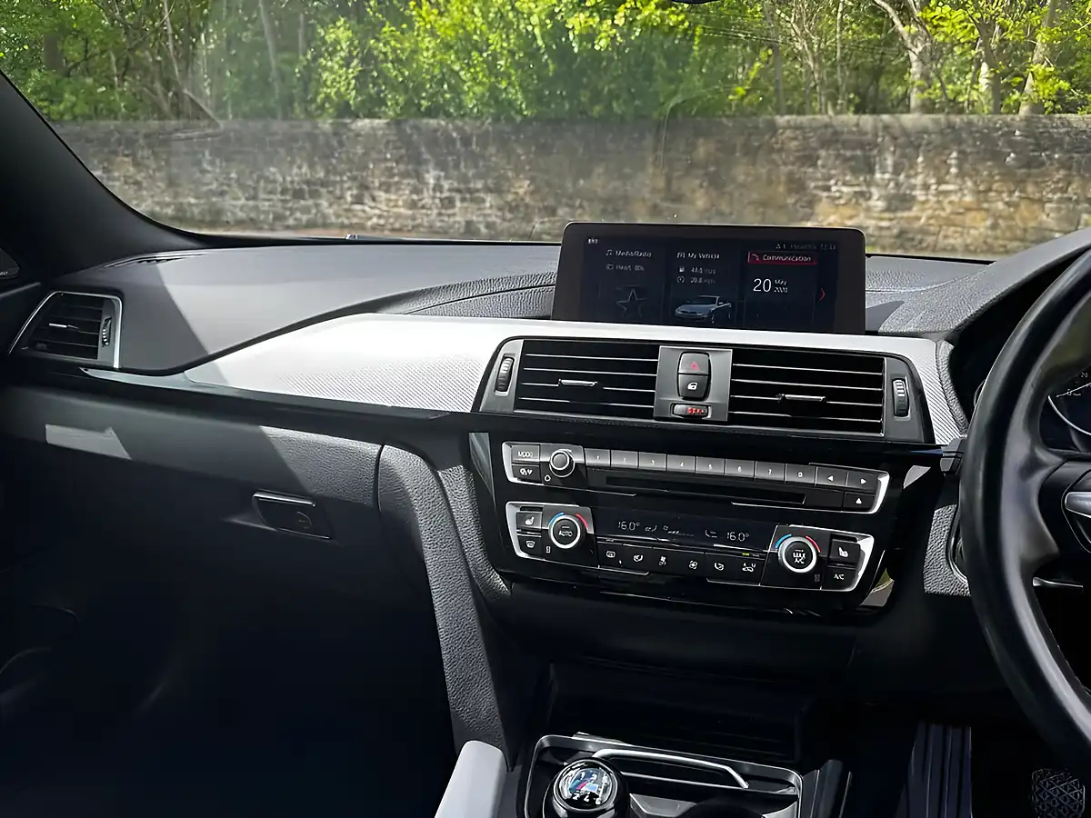 Used 2018 BMW 4 Series M Sport Mineral Grey - Interior and Exterior details 8