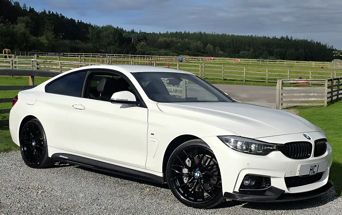 Used 2018 BMW 4 Series M Sport White - Front View