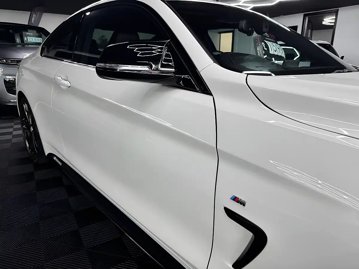 Used 2018 BMW 4 Series M Sport White - Interior and Exterior details 13