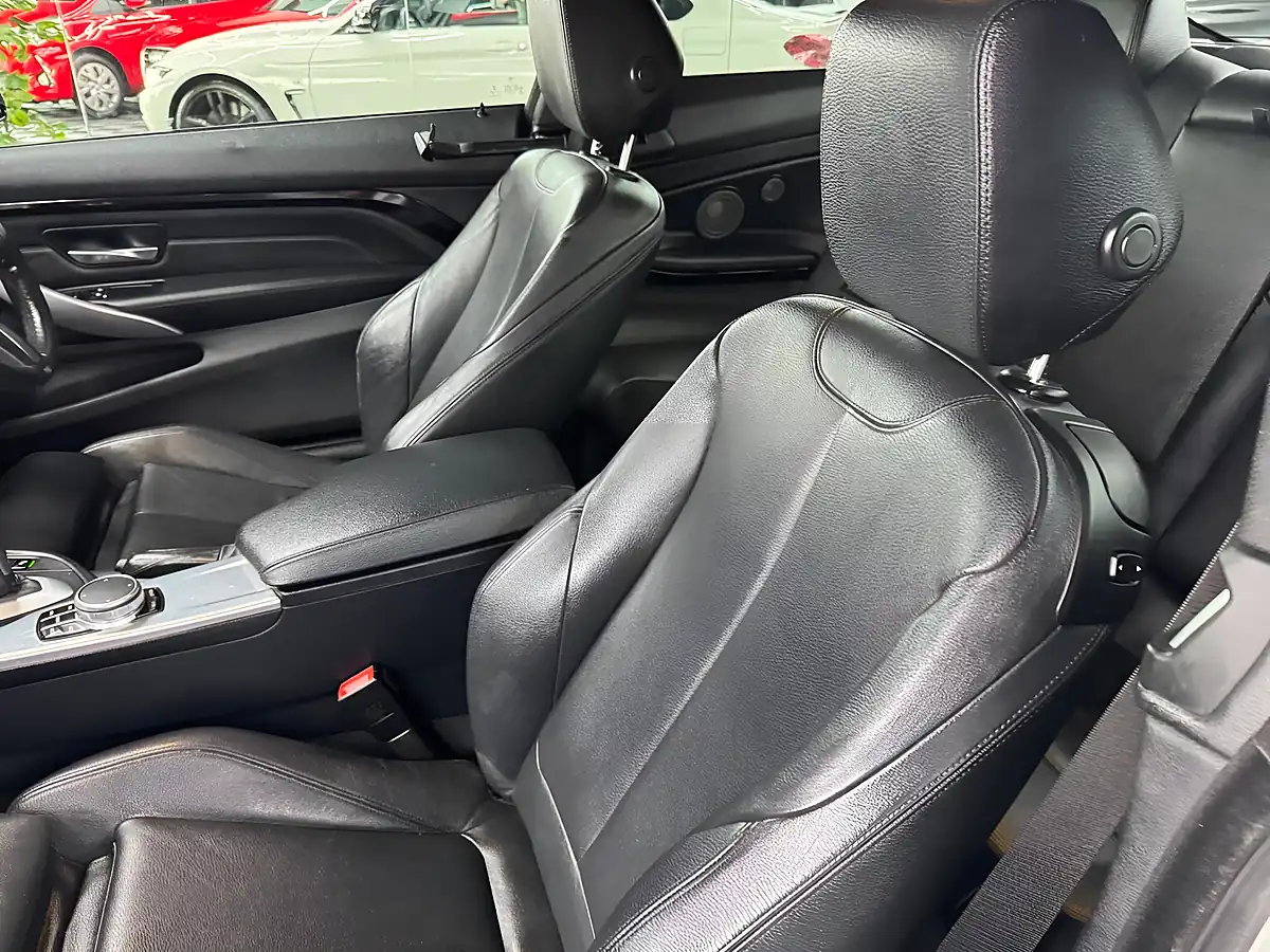 Used 2018 BMW 4 Series M Sport White - Interior and Exterior details 15