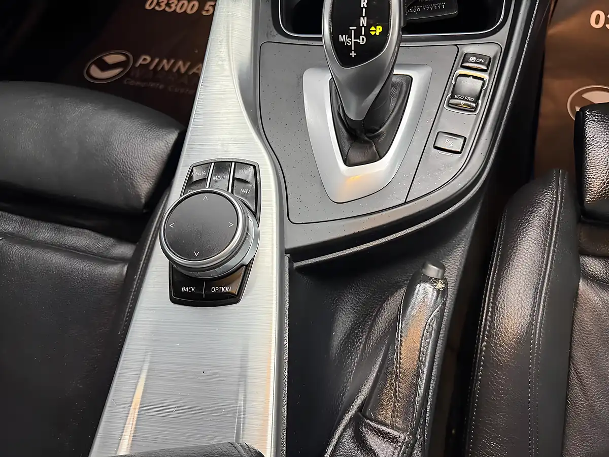 Used 2018 BMW 4 Series M Sport White - Interior and Exterior details 18