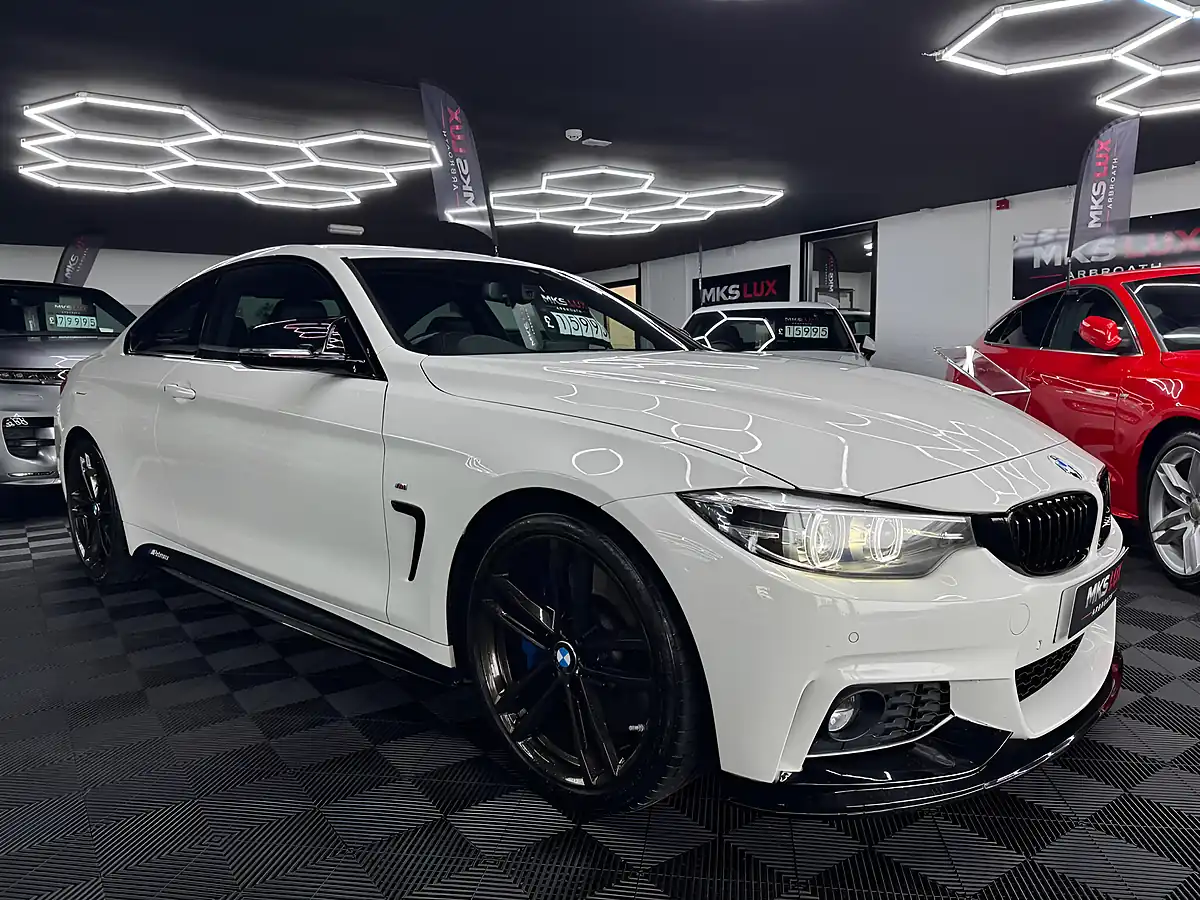 Used 2018 BMW 4 Series M Sport White - Interior and Exterior details 4