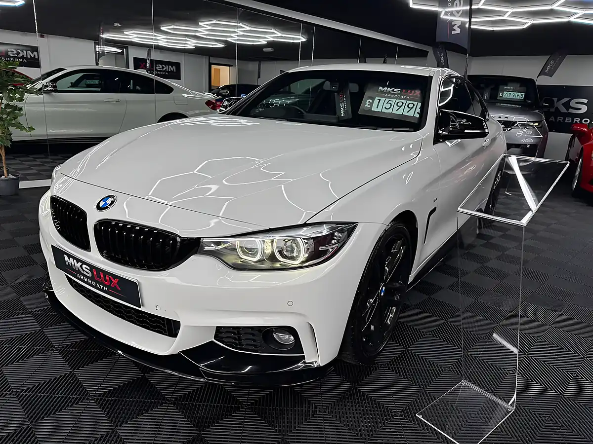 Used 2018 BMW 4 Series M Sport White - Interior and Exterior details 7