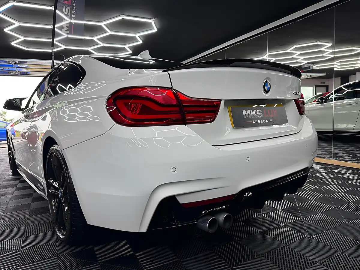 Used 2018 BMW 4 Series M Sport White - Interior and Exterior details 9