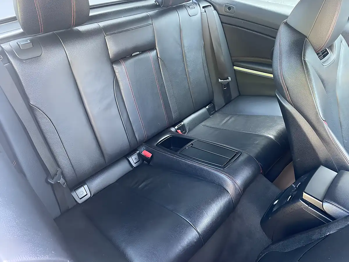 Used 2018 BMW 4 Series Sport Black - Interior and Exterior details 16