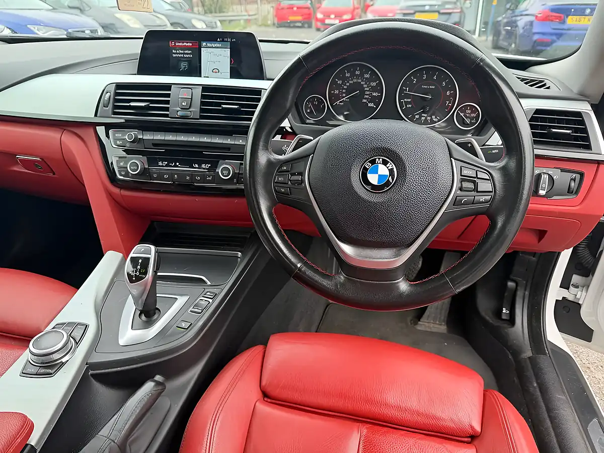 Used 2018 BMW 4 Series Sport White - Interior and Exterior details 13