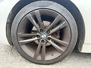 Used 2018 BMW 4 Series Sport White - Interior and Exterior details 17