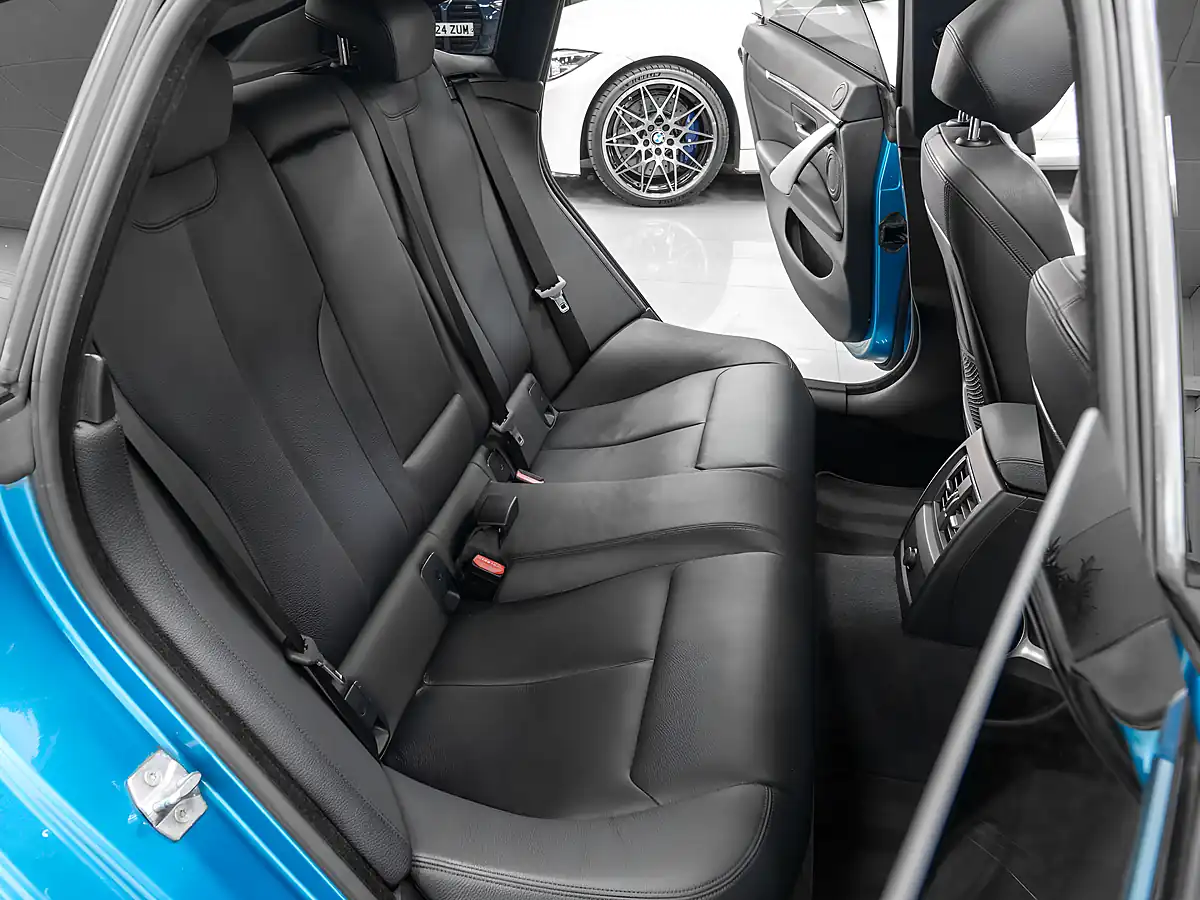 Used 2018 BMW 420i M Sport Snapper Rocks Blue - Interior and Exterior details 15