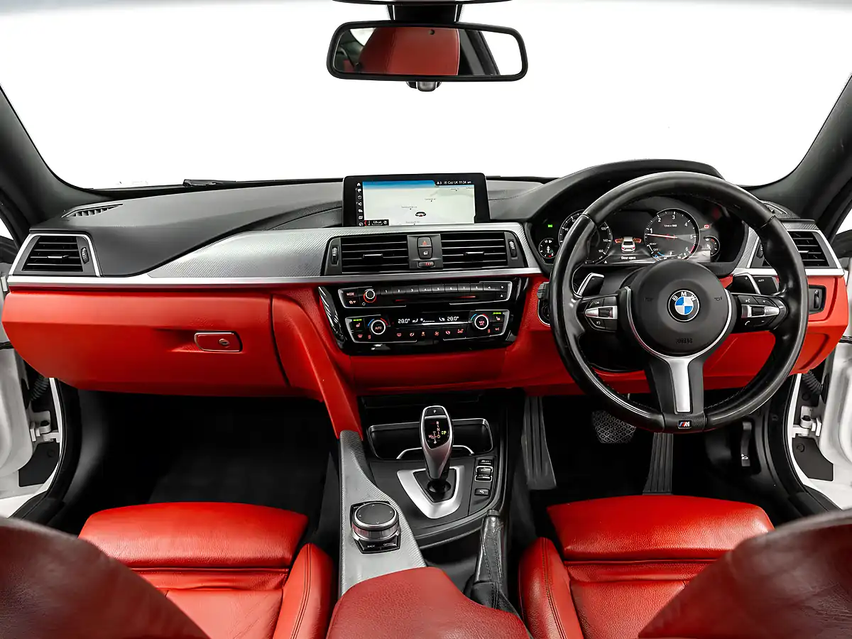 Used 2018 BMW 435d M Sport Alpine White - Interior and Exterior details 12