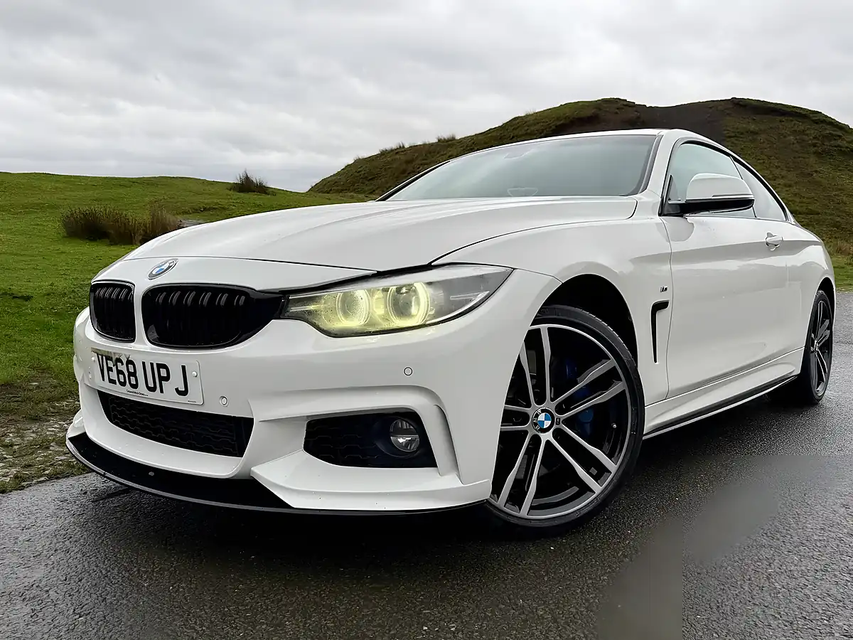 Used 2018 BMW 435d M Sport White - Interior and Exterior details 14