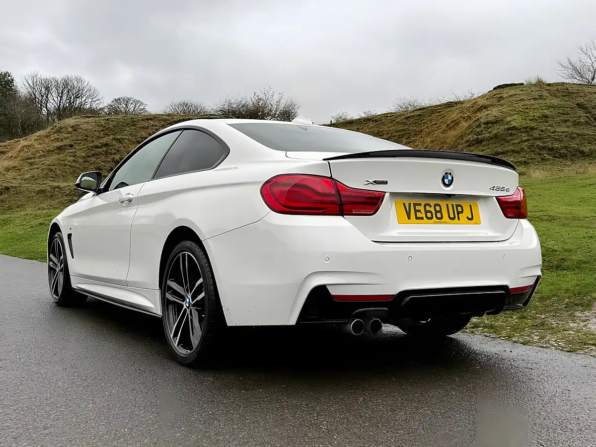 Used 2018 BMW 435d M Sport White - Interior and Exterior details 4
