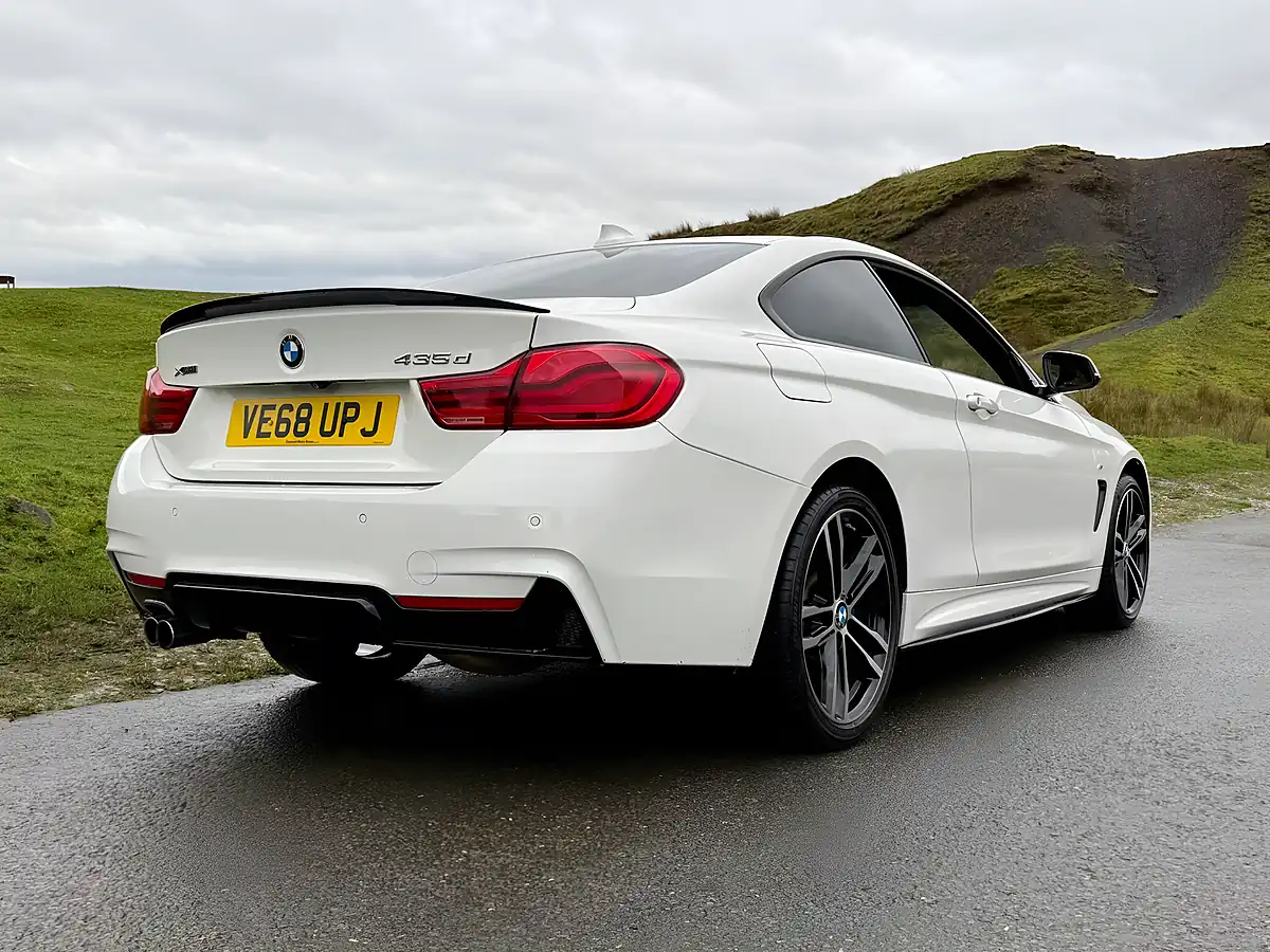 Used 2018 BMW 435d M Sport White - Interior and Exterior details 6