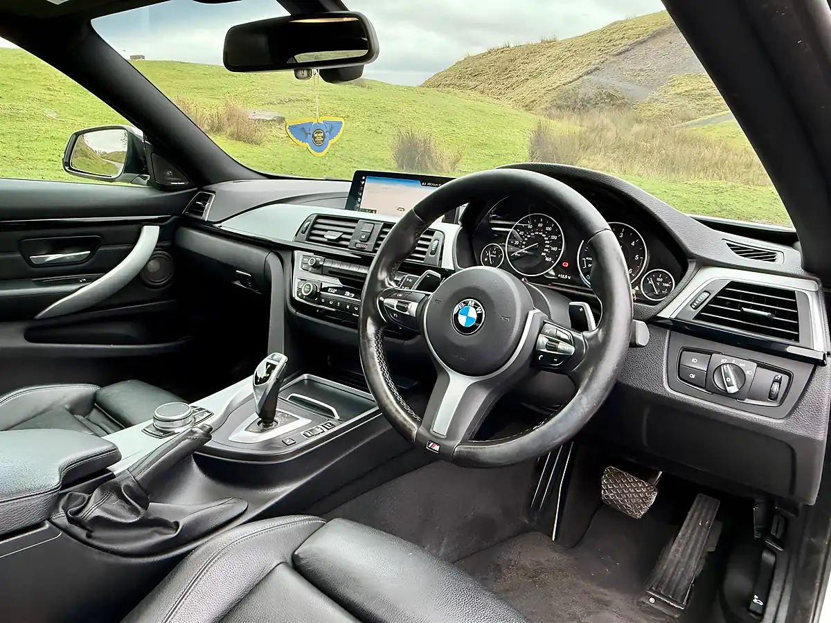 Used 2018 BMW 435d M Sport White - Interior and Exterior details 8