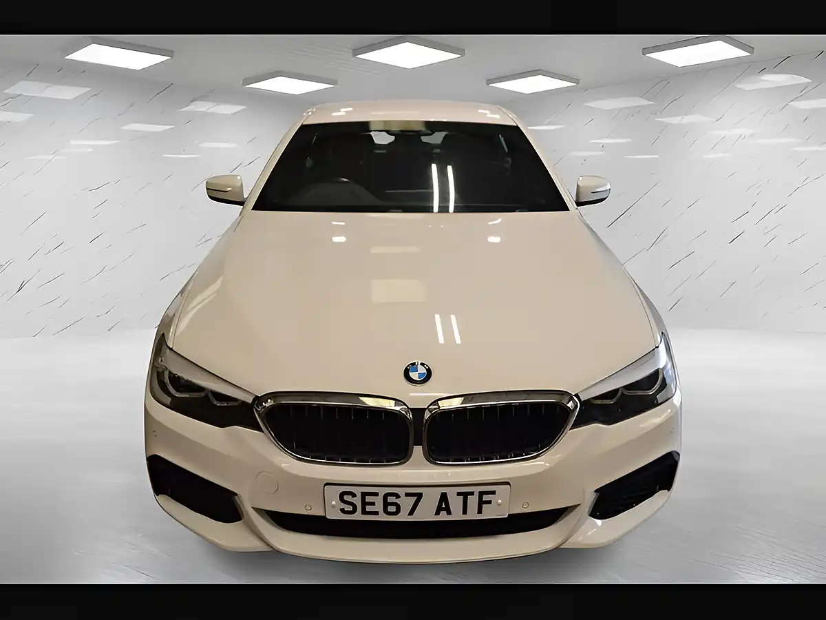 Used 2018 BMW 5 Series M Sport Alpine White - Interior and Exterior details 2