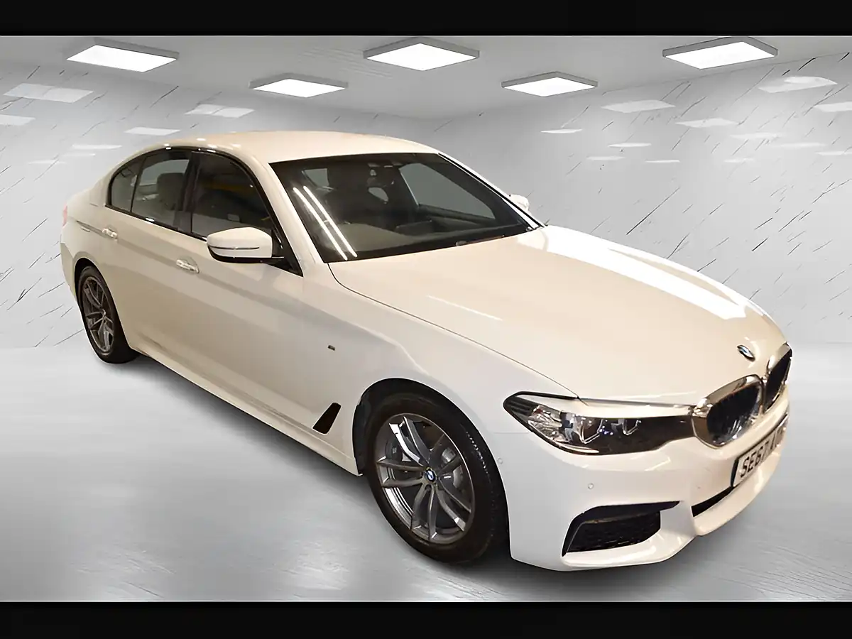 Used 2018 BMW 5 Series M Sport Alpine White - Interior and Exterior details 4