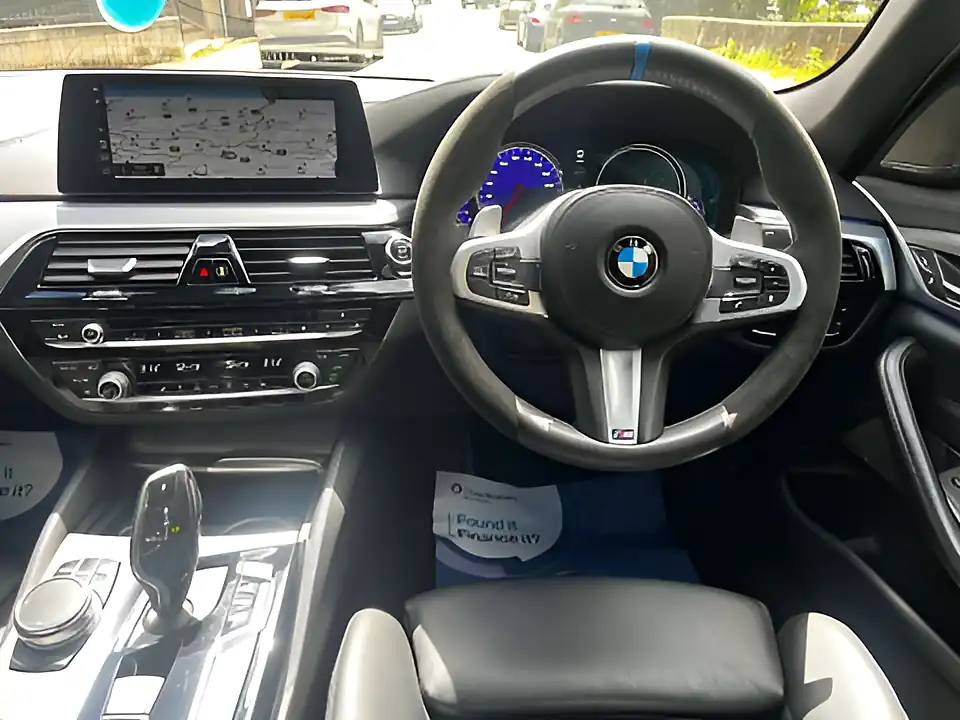 Used 2018 BMW 5 Series M Sport Alpine White - Interior and Exterior details 13