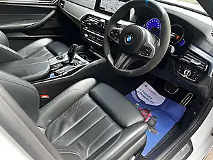 Used 2018 BMW 5 Series M Sport Alpine White - Interior and Exterior details 16