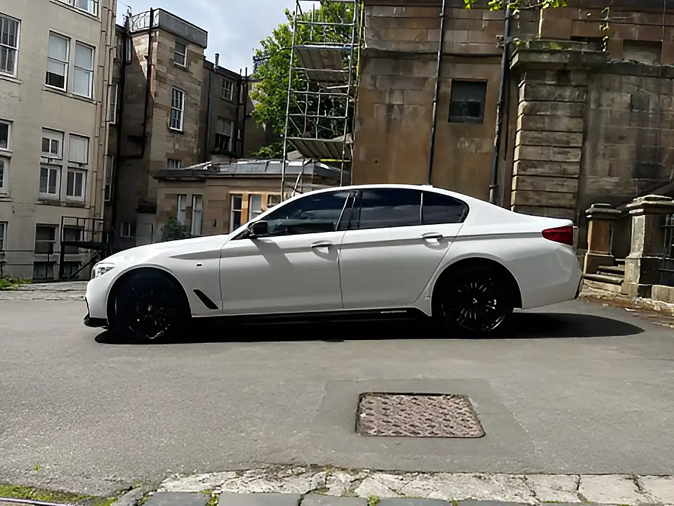 Used 2018 BMW 5 Series M Sport Alpine White - Interior and Exterior details 2