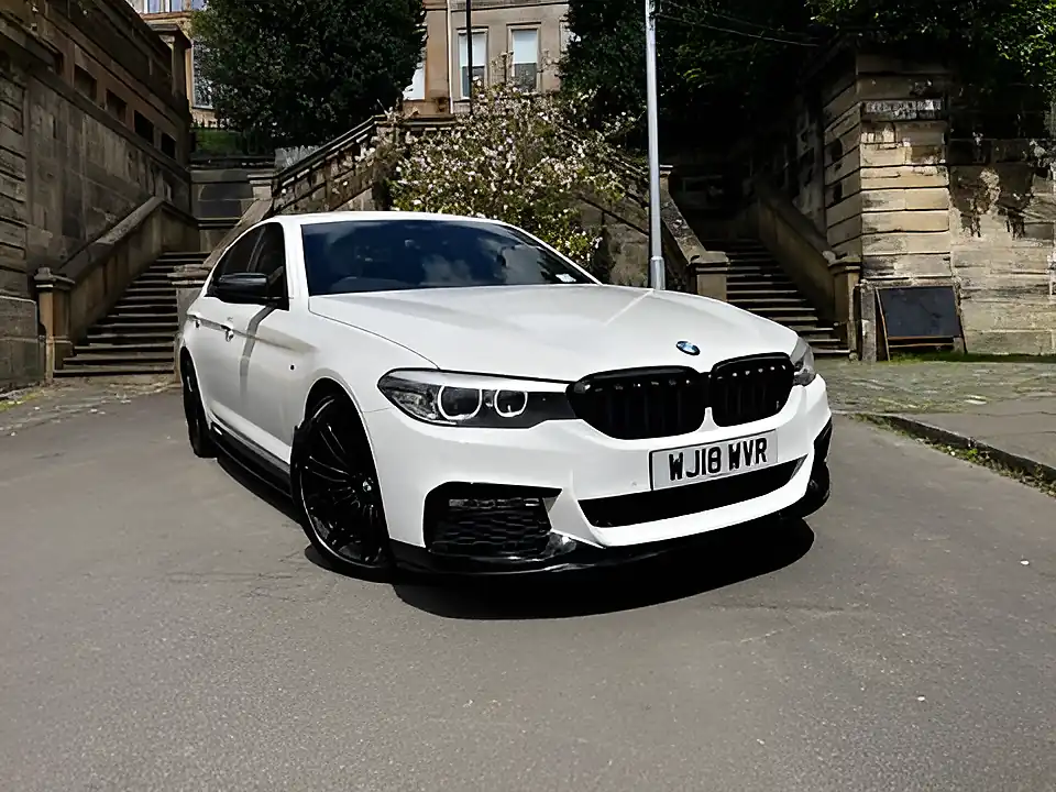 Used 2018 BMW 5 Series M Sport Alpine White - Interior and Exterior details 5