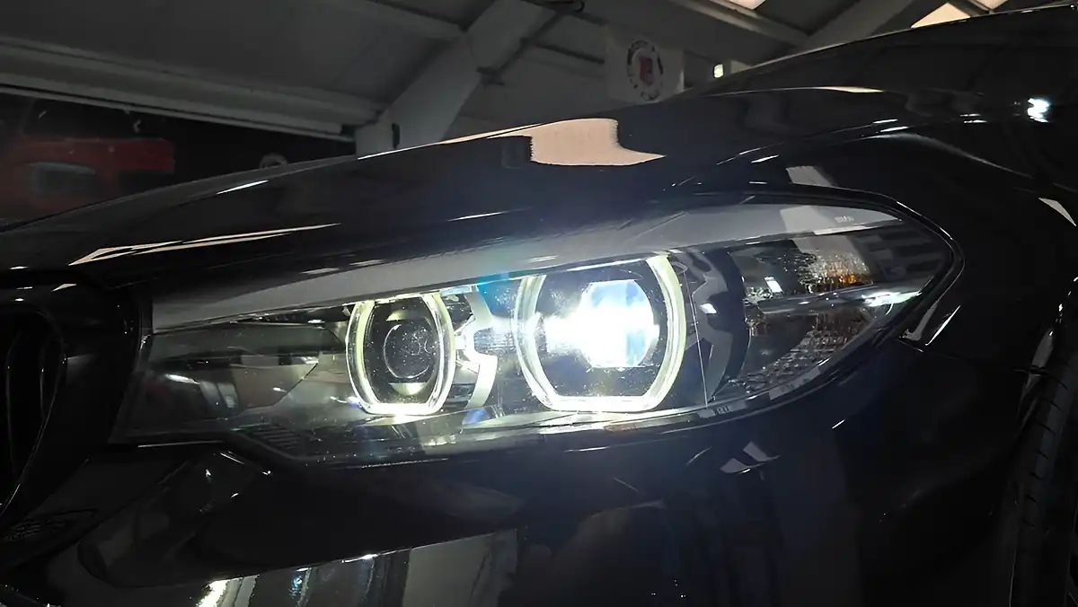 Used 2018 BMW 5 Series M Sport Black - Interior and Exterior details 13