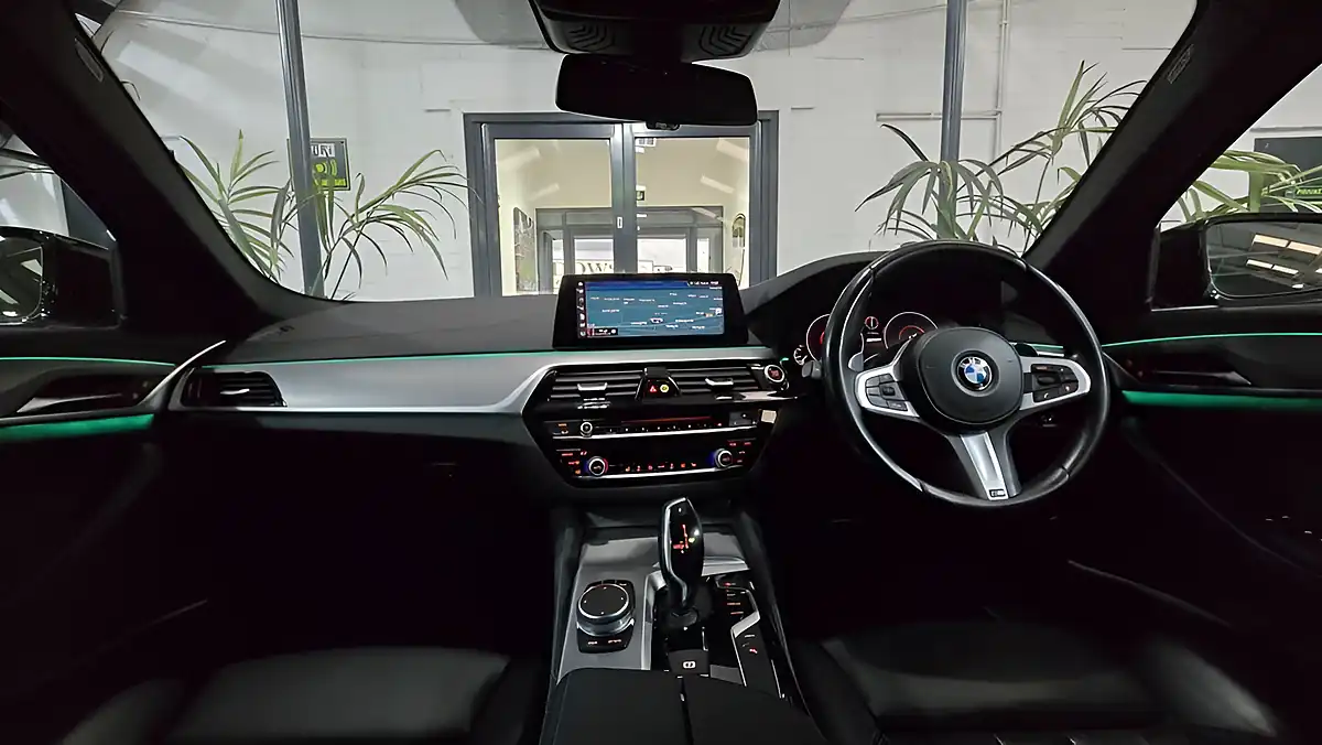 Used 2018 BMW 5 Series M Sport Black - Interior and Exterior details 16