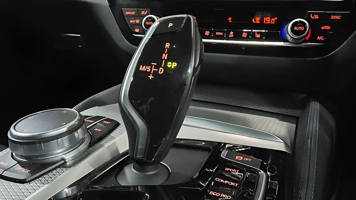 Used 2018 BMW 5 Series M Sport Black - Interior and Exterior details 19
